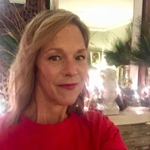 Meet your Posher, Claire